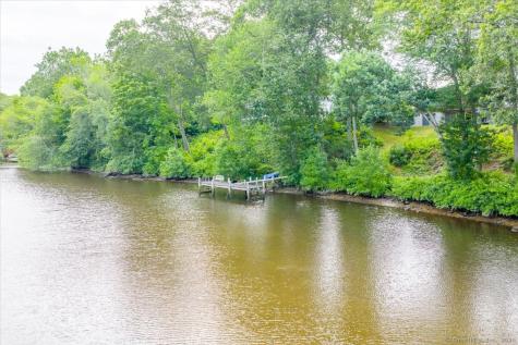 41B River Road Essex CT 06426
