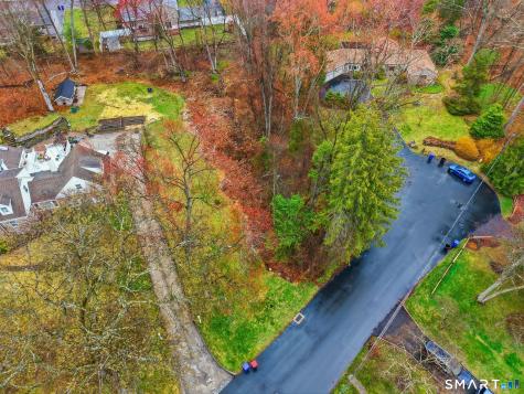 42 Deerwood Manor Norwalk CT 06851