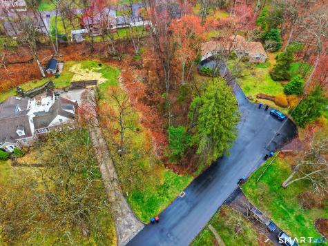 42 Deerwood Manor Norwalk CT 06851