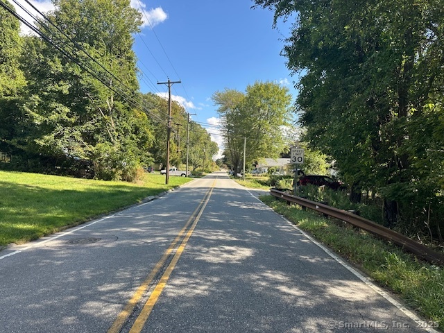 87 Fort Shantok Road Montville CT 06382