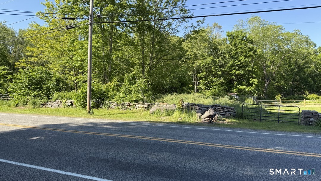46 North Road Windham CT 06280
