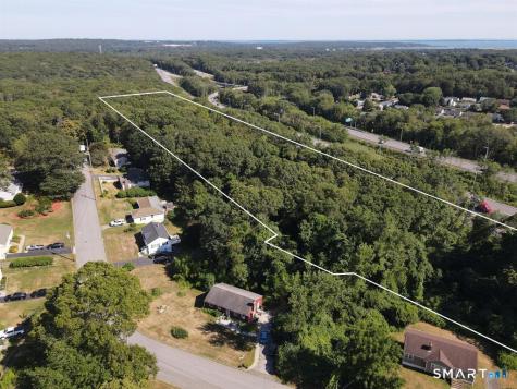 Bonnie Circle Groton CT 06340