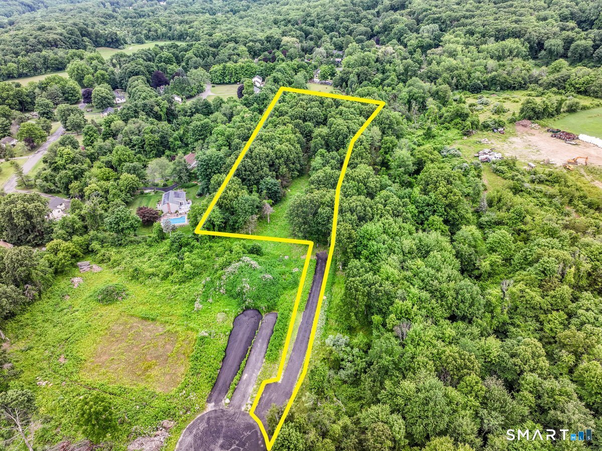 31 Stone Oak Drive New Milford CT 06776