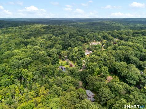 14 West Woodland Drive Redding CT 06896