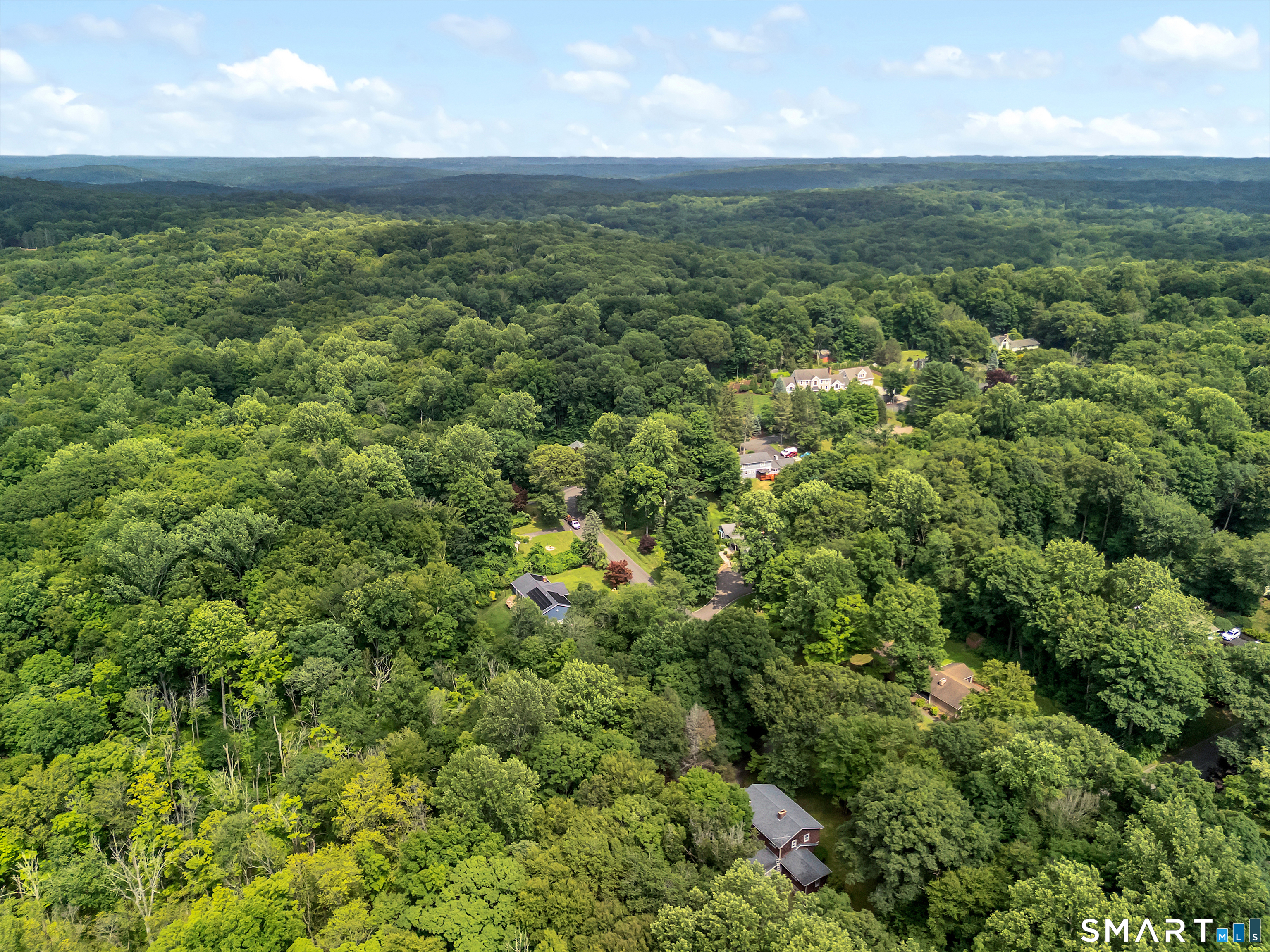 14 West Woodland Drive Redding CT 06896