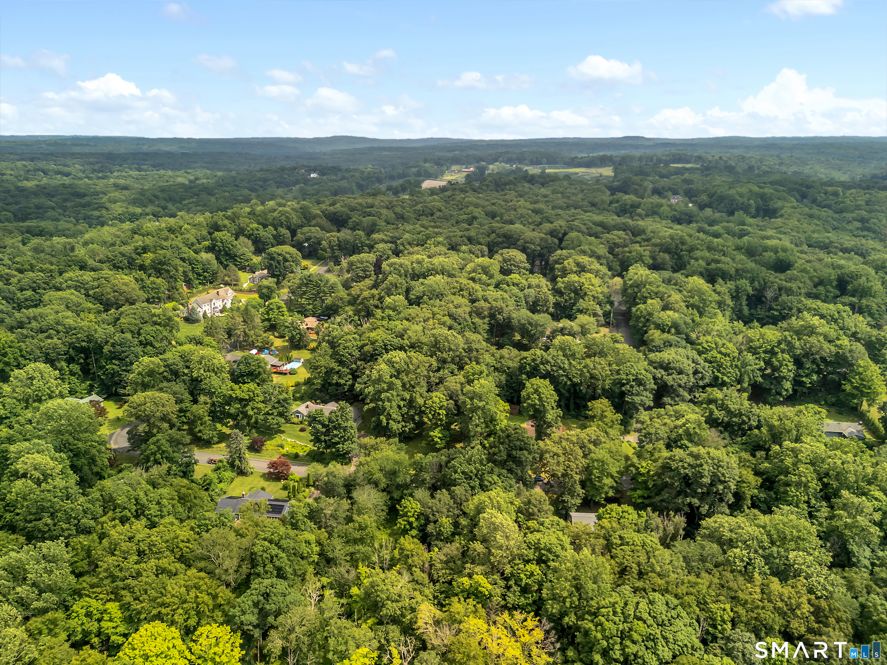 14 West Woodland Drive Redding CT 06896