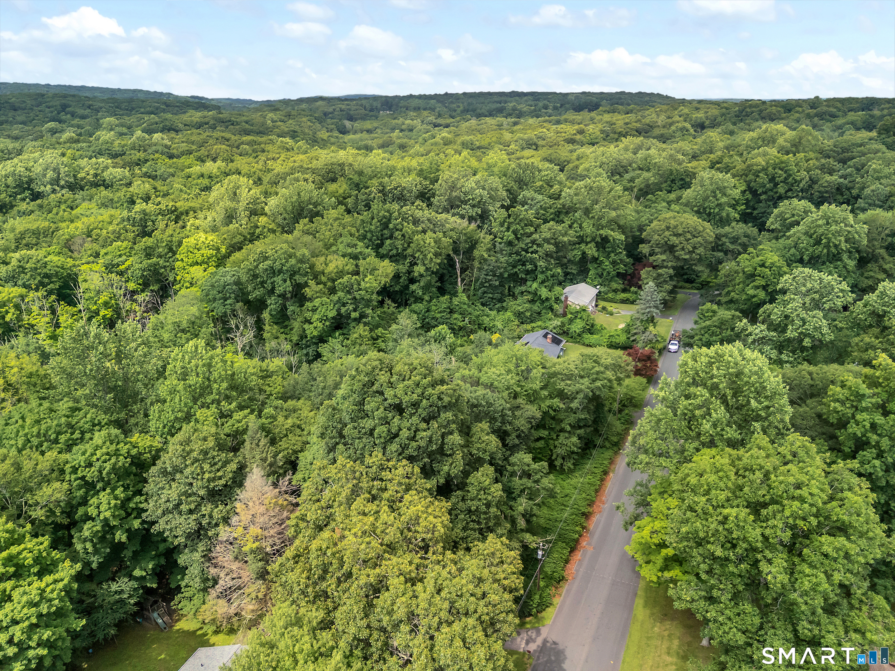 14 West Woodland Drive Redding CT 06896