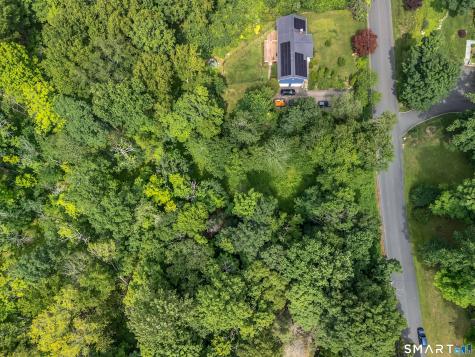 14 West Woodland Drive Redding CT 06896