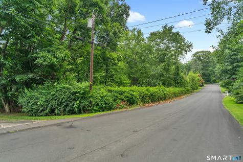 14 West Woodland Drive Redding CT 06896