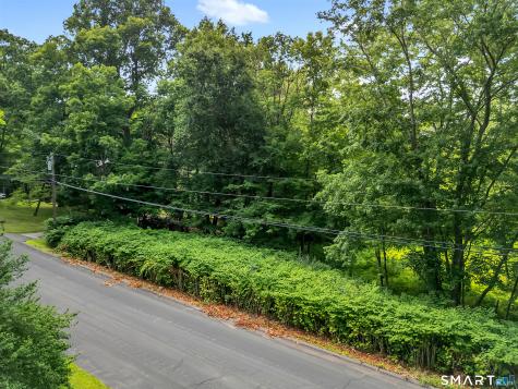 14 West Woodland Drive Redding CT 06896
