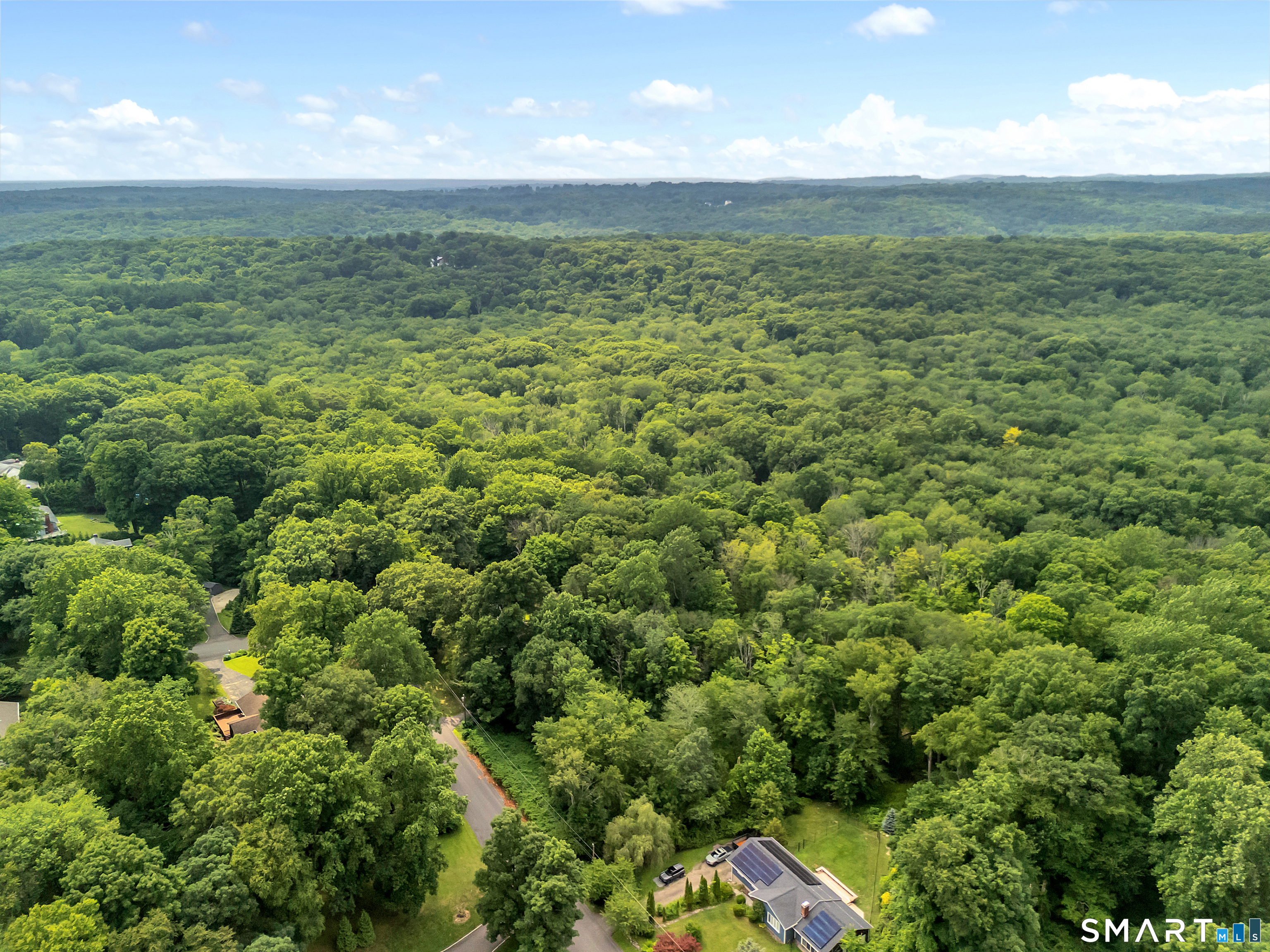 14 West Woodland Drive Redding CT 06896
