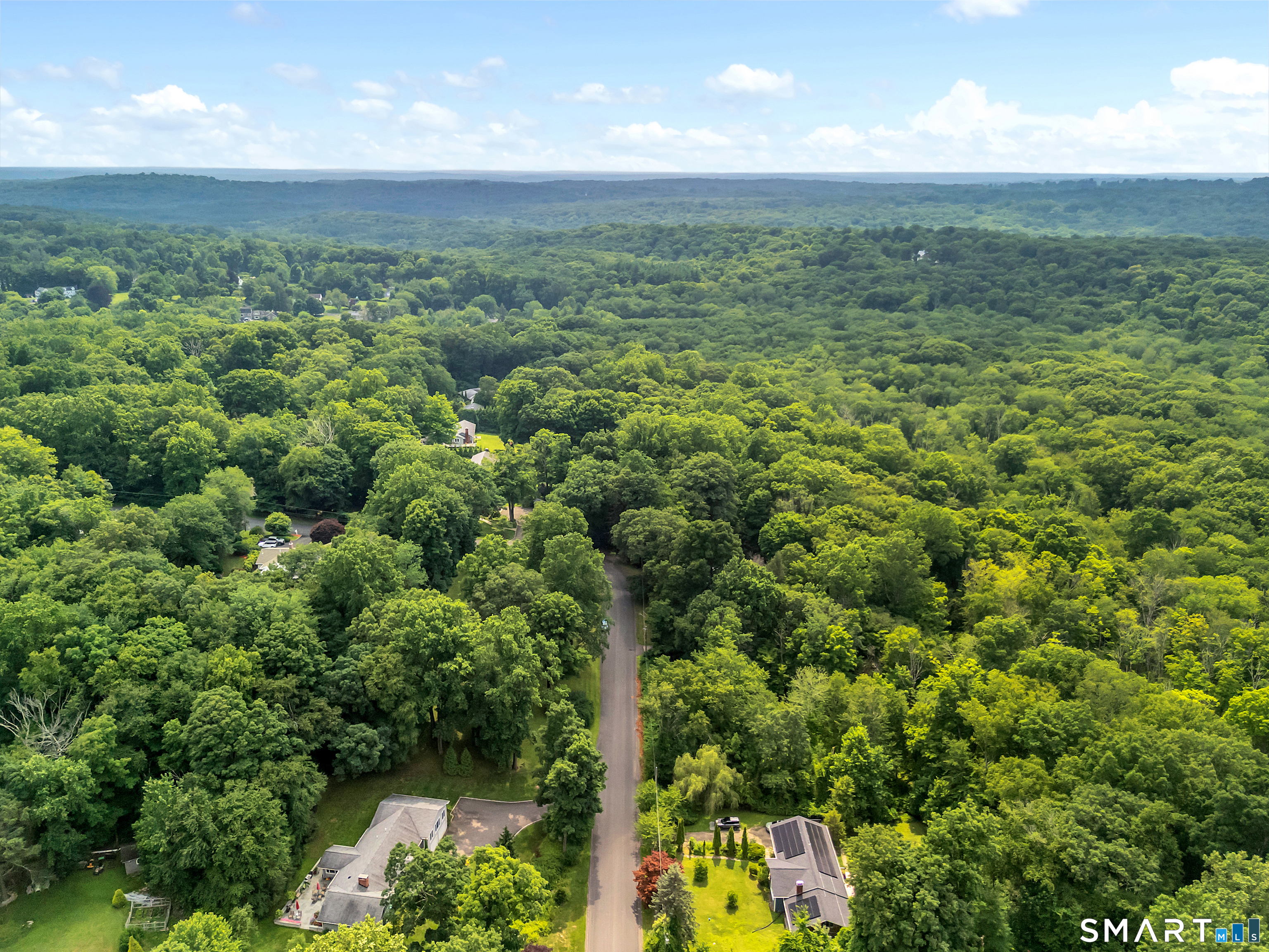 14 West Woodland Drive Redding CT 06896