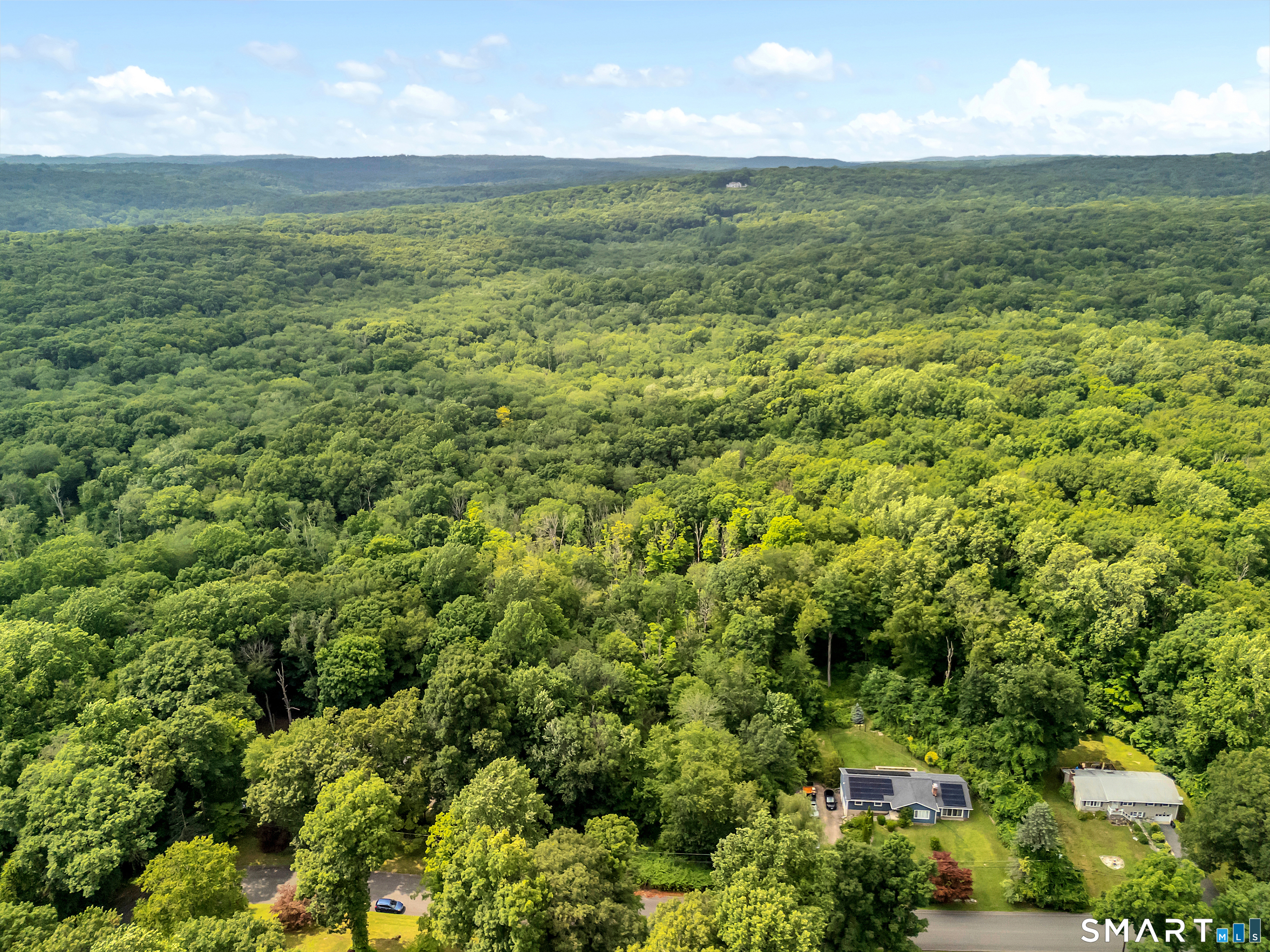 14 West Woodland Drive Redding CT 06896