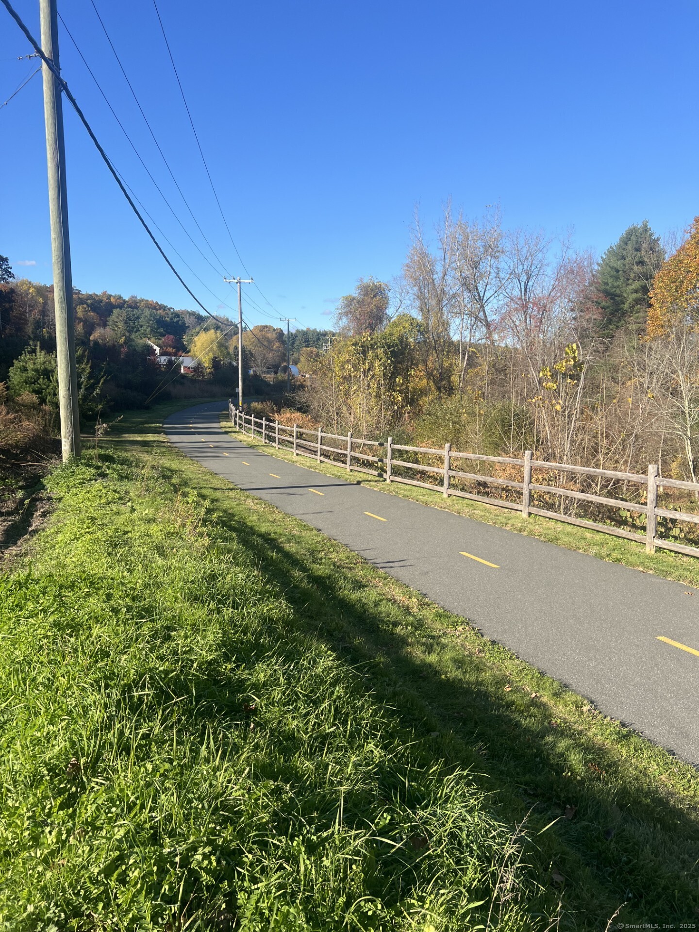 68 Tariffville Road Bloomfield CT 06002