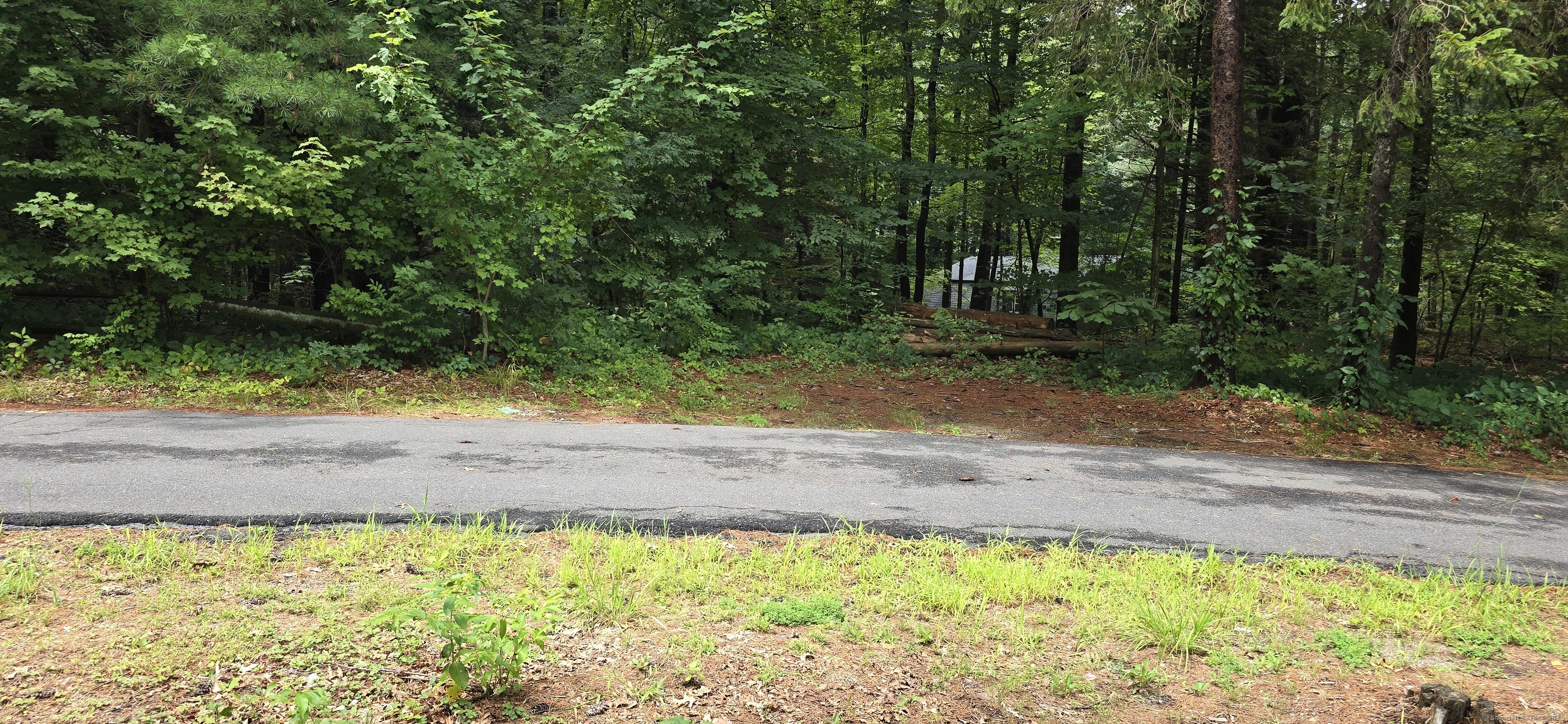 185 West Avon Road Avon CT 06001