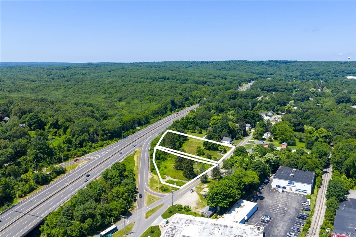 28 Otrobando Avenue Norwich CT 06360