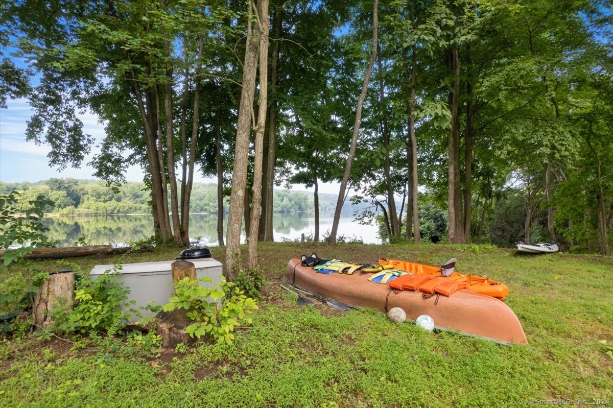 195A Injun Hollow Road Haddam CT 06424