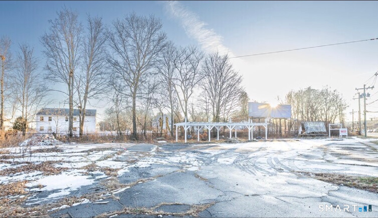 114 East Main Street Plainville CT 06062