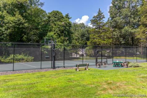 6 Candlewood Common New Milford CT 06776