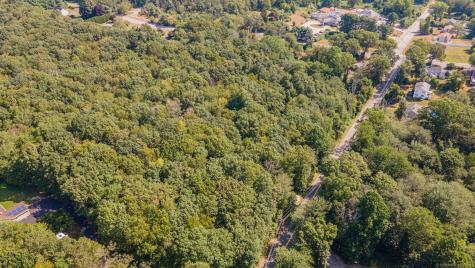 62 Douglas Lane Waterford CT 06385