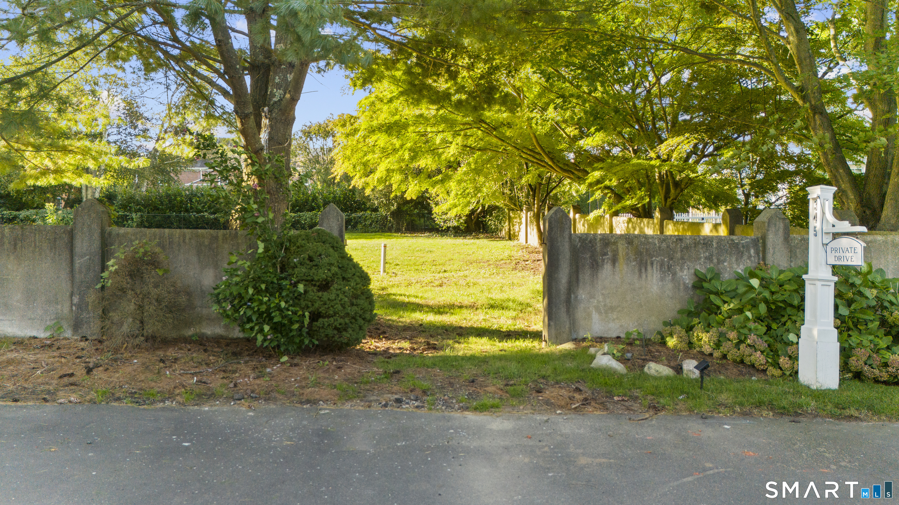 319 Old Battery Road Bridgeport CT 06605