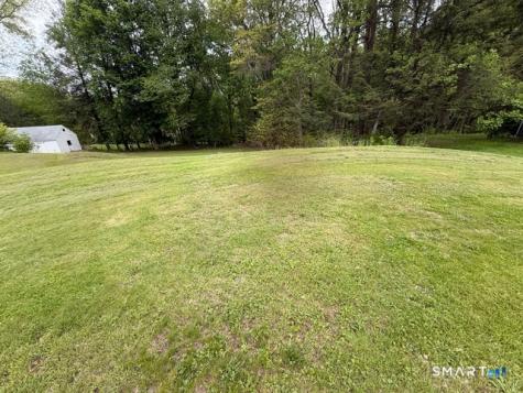 5 Bungay Terrace Seymour CT 06483