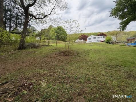 5 Bungay Terrace Seymour CT 06483