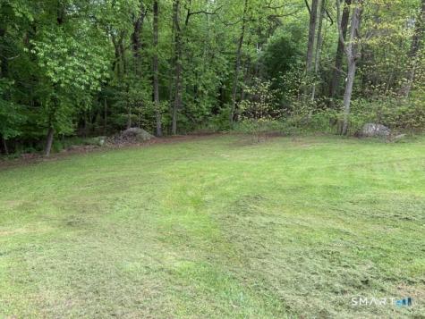 5 Bungay Terrace Seymour CT 06483