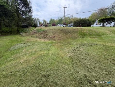 5 Bungay Terrace Seymour CT 06483