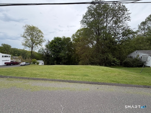 5 Bungay Terrace Seymour CT 06483