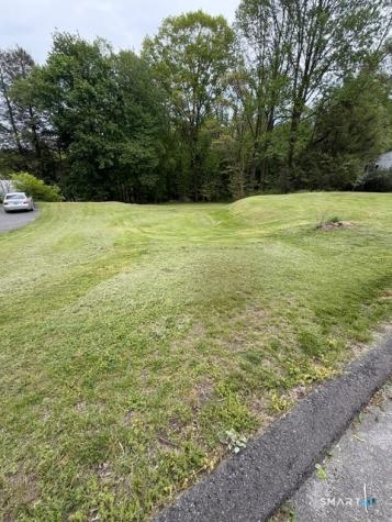 5 Bungay Terrace Seymour CT 06483