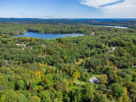 136 Padanaram Road Danbury CT 06811