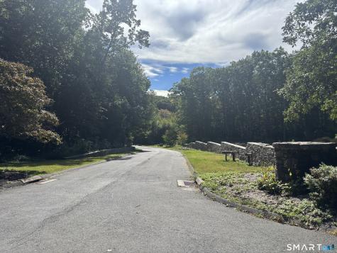 8 Sebastian Trail Newtown CT 06470