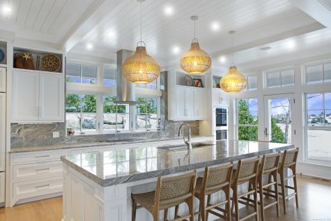 6 Kingfisher Way Stonington CT 06355