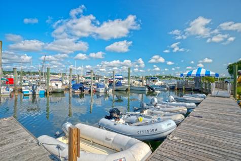 6 Kingfisher Way Stonington CT 06355