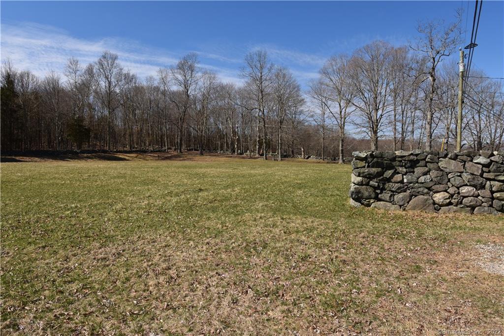 215 NW Corner Road North Stonington CT 06359