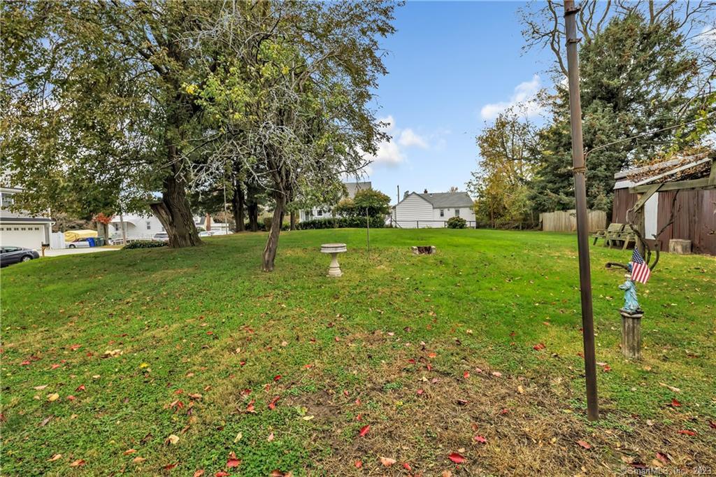 260/222 Greenfield Drive Bridgeport CT 06606