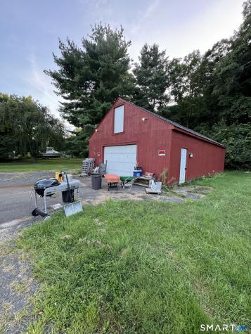 660 Lake Avenue Bristol CT 06010