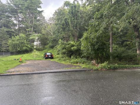 68 Lucas Park Road Norwich CT 06360