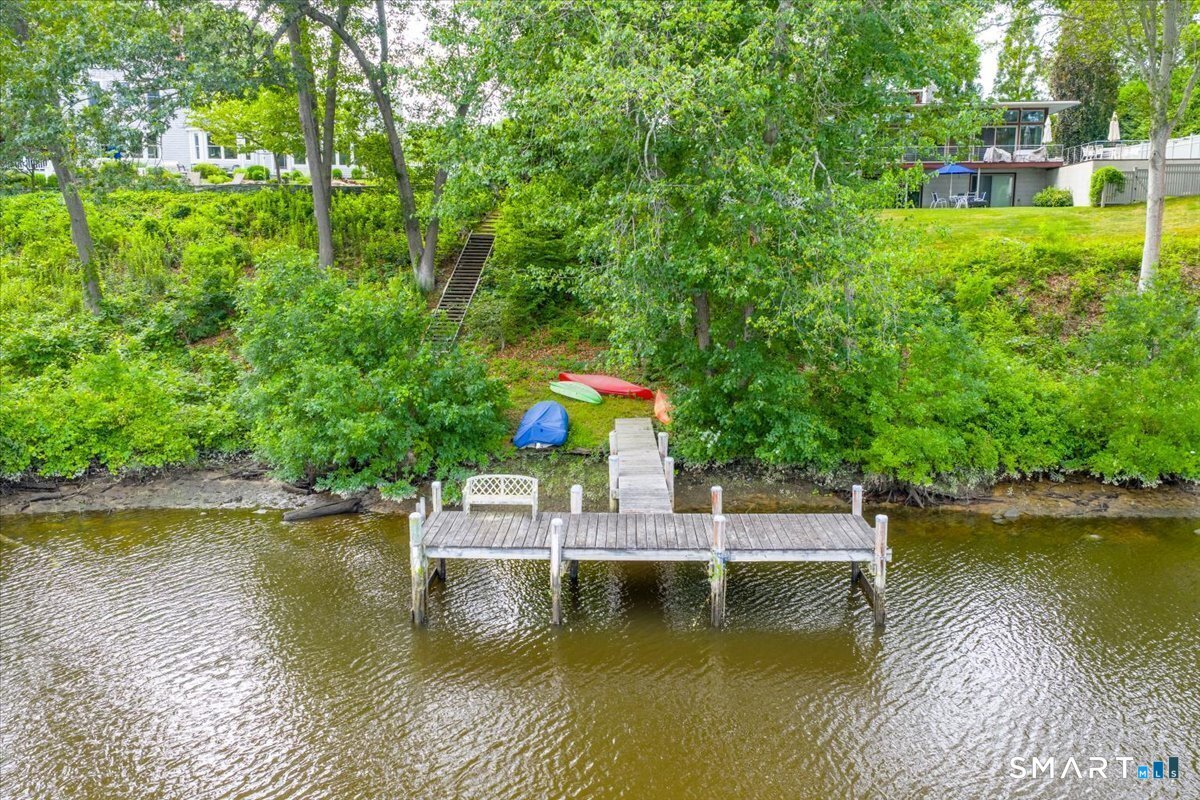 41B River Road Essex CT 06426
