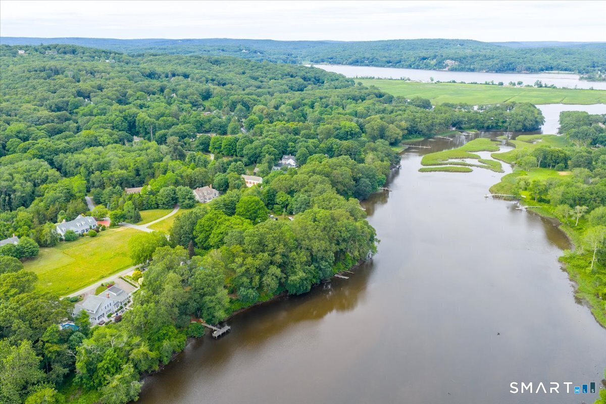 41B River Road Essex CT 06426
