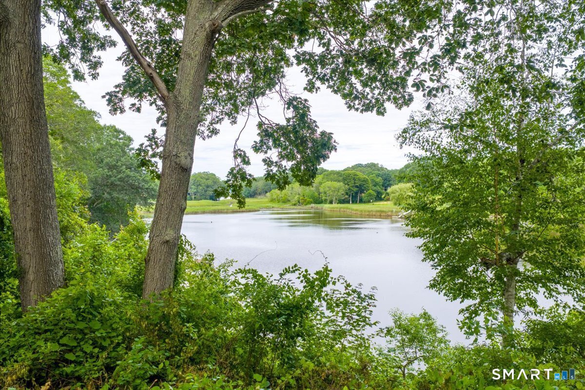 41B River Road Essex CT 06426