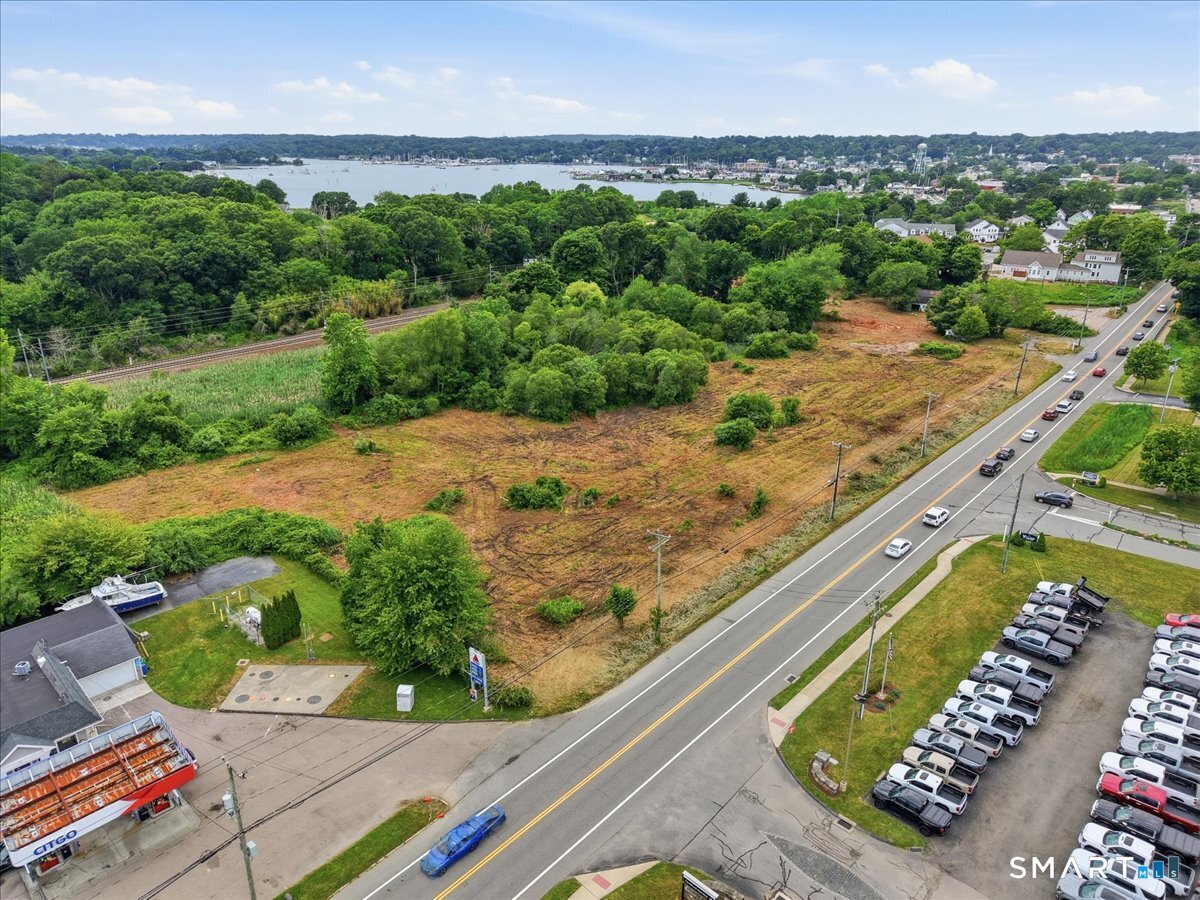 16-20 Stonington Road Stonington CT 06379