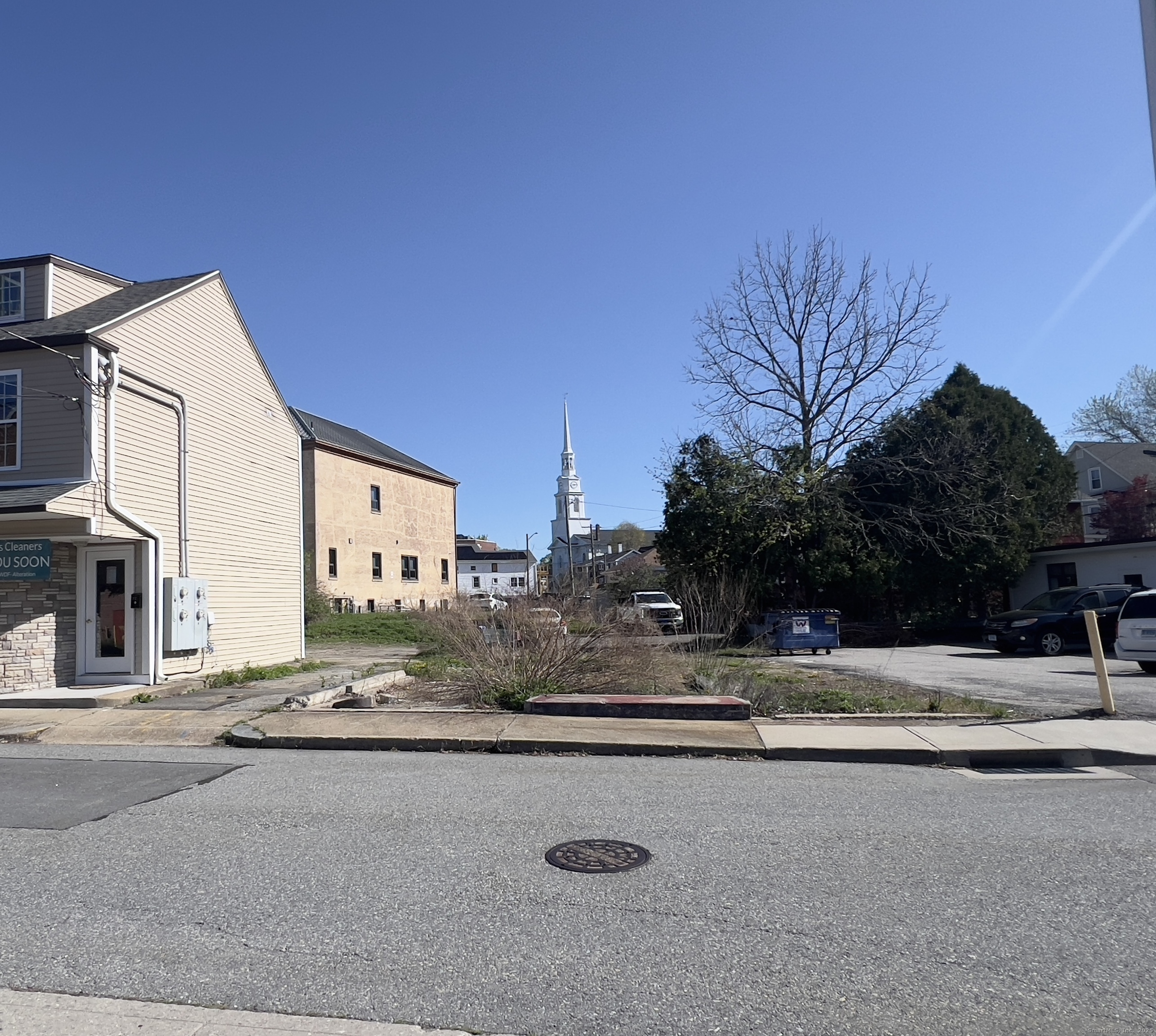 24 Center Street Killingly CT 06239