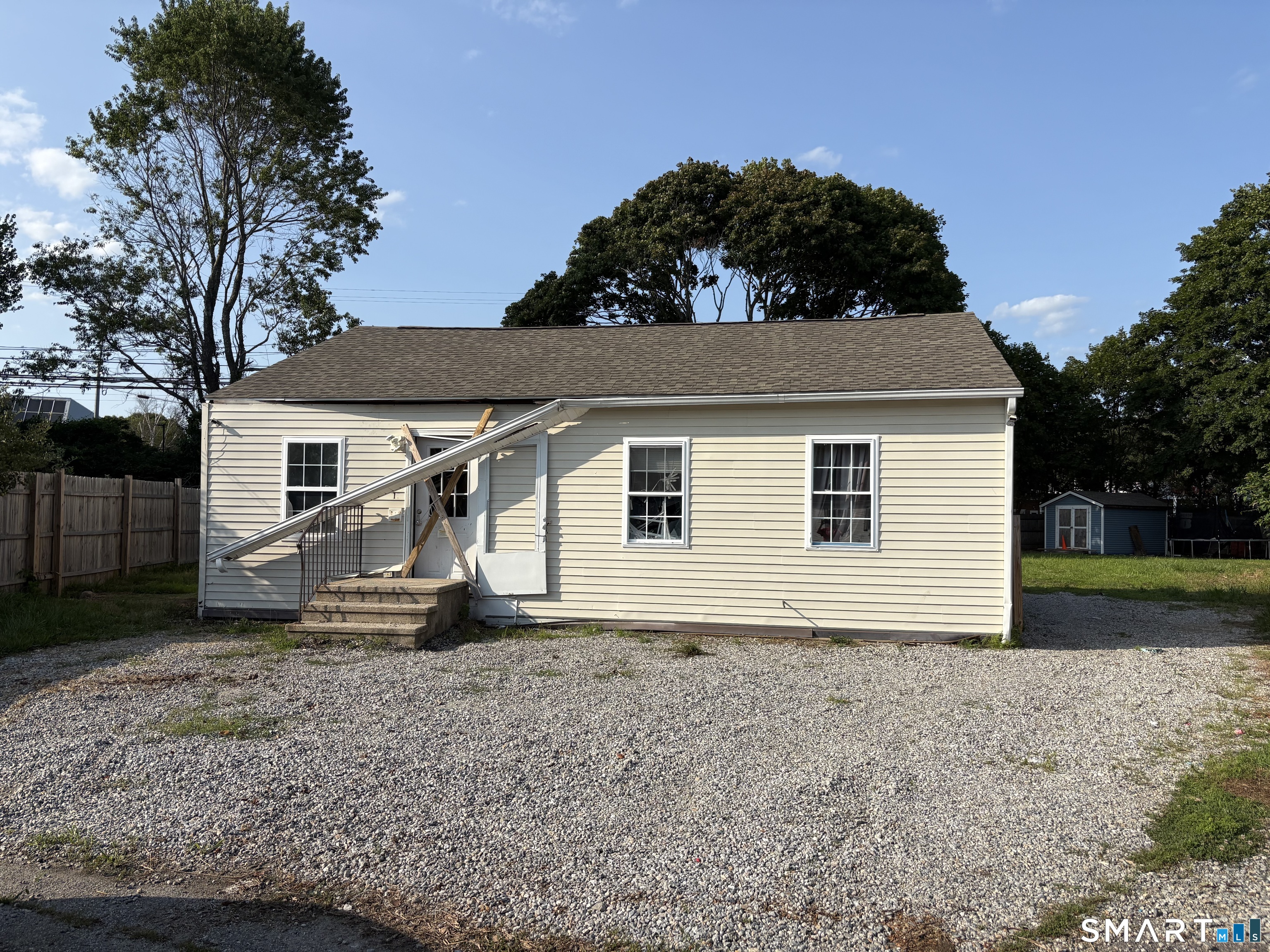 16 Utica Court Groton CT 06340