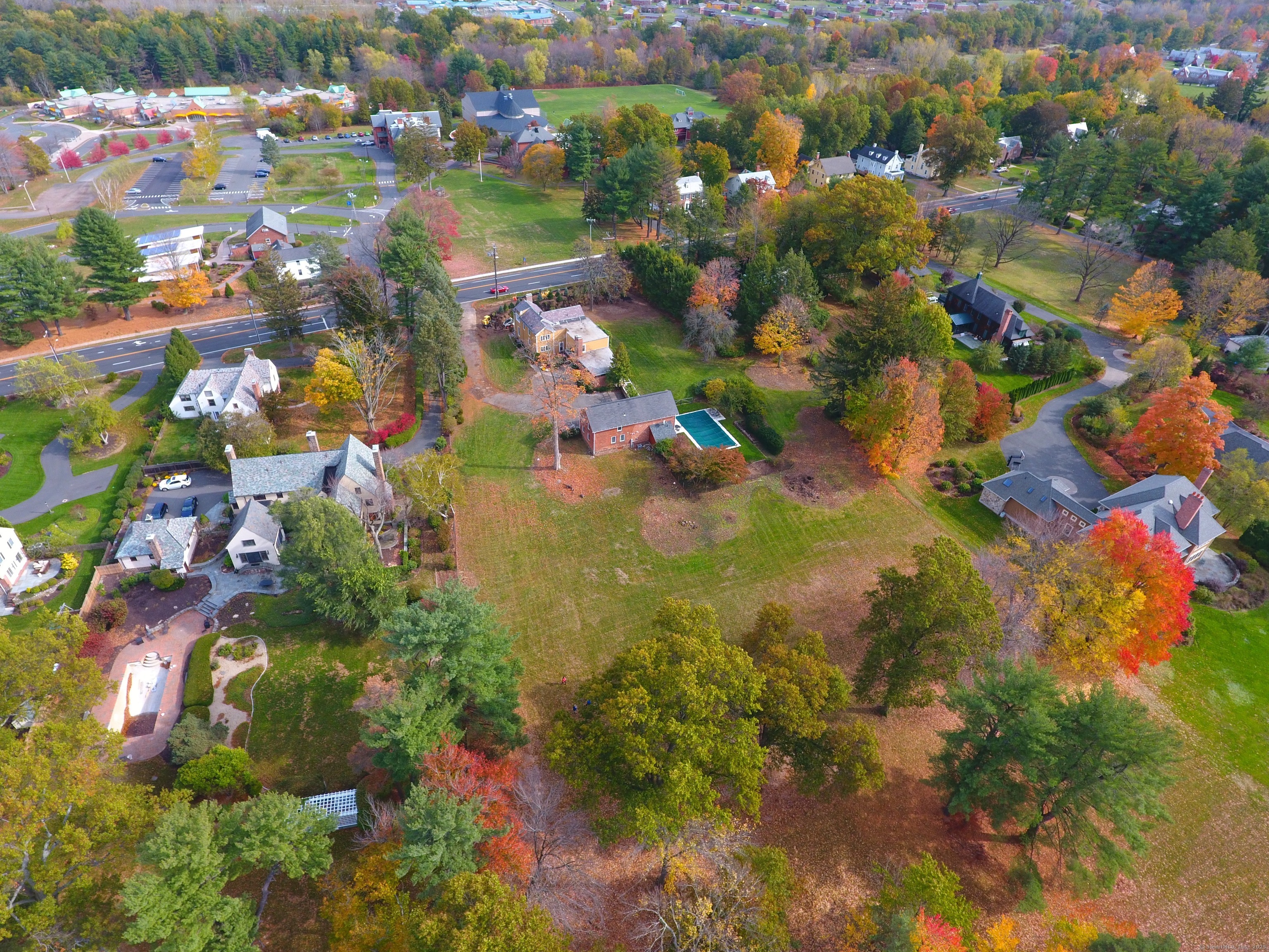 165 Bloomfield Avenue West Hartford CT 06105