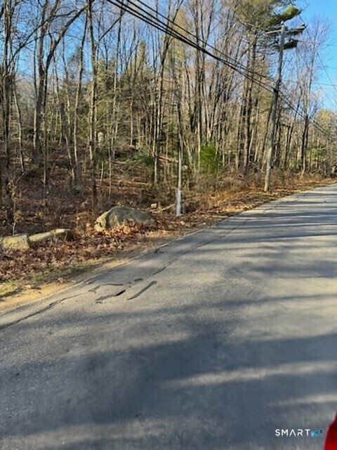21 Ashley Lane Willington CT 06279