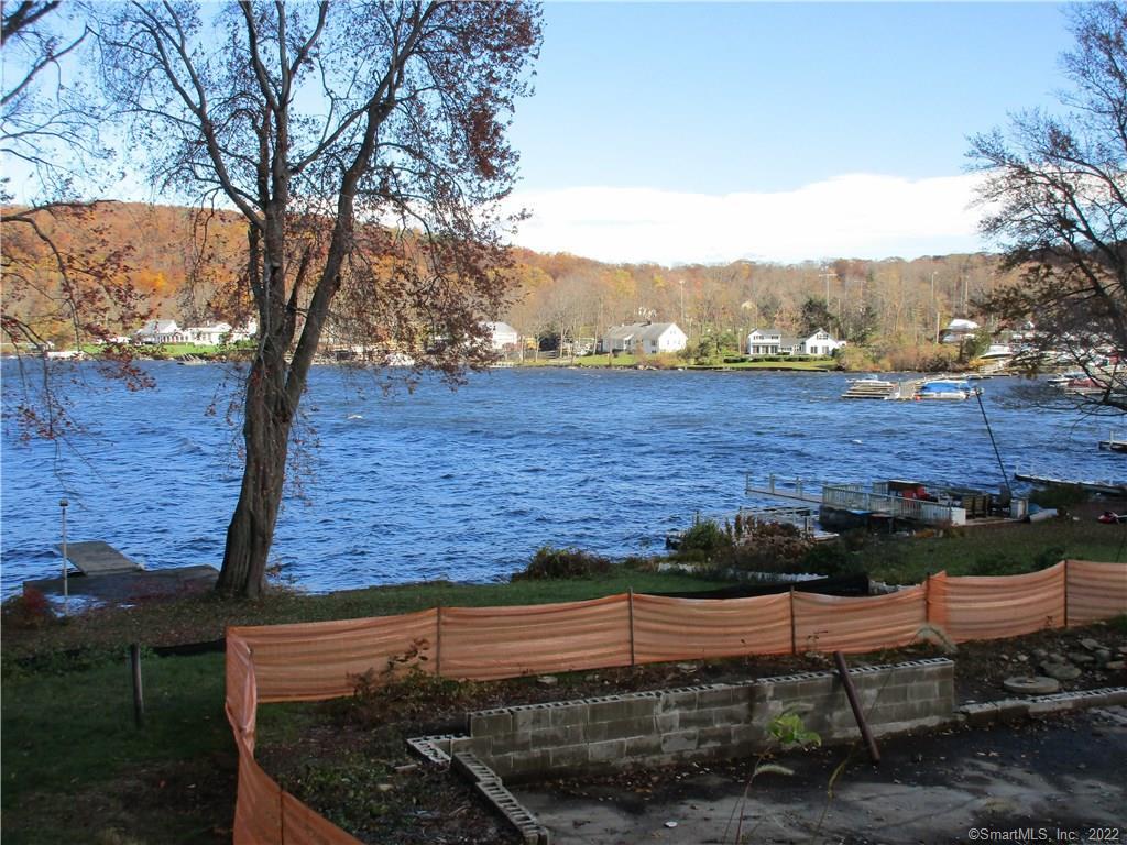 82 North Lake Shore Drive Brookfield CT 06804