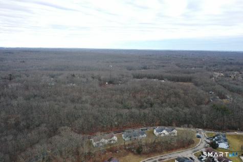 Briar Hill Road Groton CT 06340