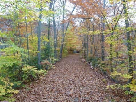 12 Bowhay Hill Road Branford CT 06405